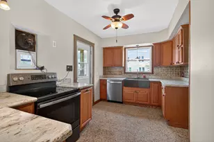 716 Sixth St, Jackson, MI 49203 - Photo 7
