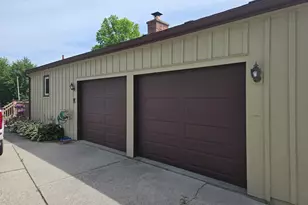 5827 Pine View Dr, Ypsilanti, MI 48197 - Photo 35