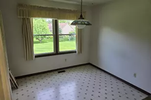5827 Pine View Dr, Ypsilanti, MI 48197 - Photo 5