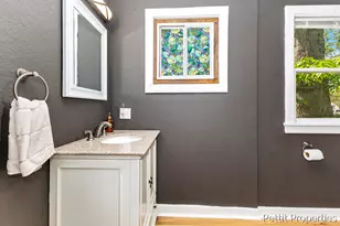 921 Temple St SE, Grand Rapids, MI 49507 - Photo 9