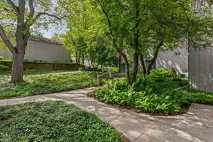 2112 Overlook Ct, Ann Arbor, MI 48103 - Photo 27