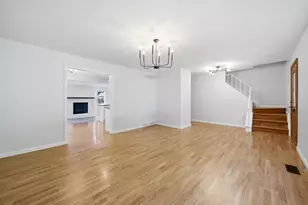 10052 Wolfriver Dr, Plymouth, MI 48170 - Photo 7