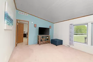 10815 S Hawkins Rd, Reed City, MI 49677 - Photo 7