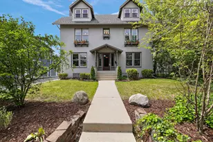 637 Fairview Ave NE, Grand Rapids, MI 49503 - Photo 1