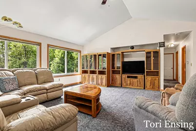 10874 Wildwood Drive, Greenville, MI 48838 - Photo 7