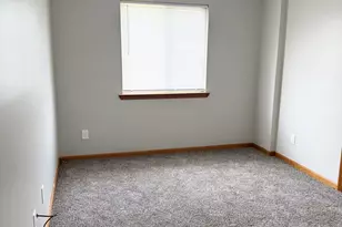 9669 Wildflower Ct, Van Buren Township, MI 48111 - Photo 11
