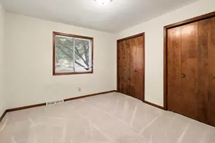 5851 Leisure S Dr SE, Grand Rapids, MI 49548 - Photo 13