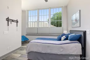 156 W 11th St, Holland, MI 49423 - Photo 9