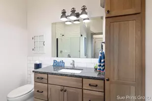 156 W 11th St, Holland, MI 49423 - Photo 11
