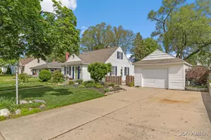 847 Blanchard St SW, Wyoming, MI 49509 - Photo 3