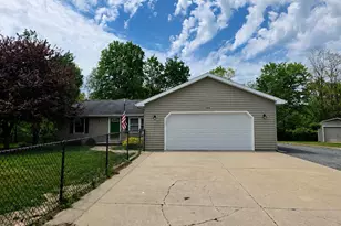 1125 Kristie Ln, Ludington, MI 49431 - Photo 3
