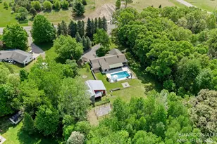 10226 SW Greenville Rd, Greenville, MI 48838 - Photo 55