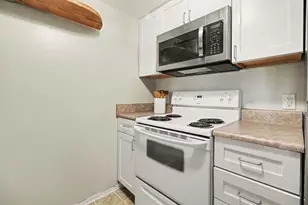 2103 Stone School Cir, Ann Arbor, MI 48108 - Photo 9