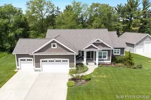 8429 Pinecroft Ct, Hudsonville, MI 49426 - Photo 41