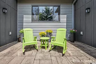 6234 Hall St SE, Grand Rapids, MI 49546 - Photo 3