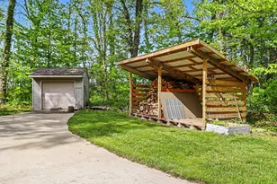 24108 Oak Ln, Mattawan, MI 49071 - Photo 17