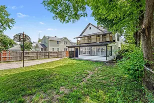 757 6th St NW, Grand Rapids, MI 49504 - Photo 25