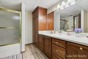 5537 Bentbrook Dr SE, Grand Rapids, MI 49508 - Photo 19