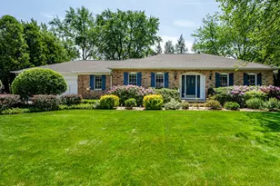 1386 Deerfield St, Saint Joseph, MI 49085 - Photo 1