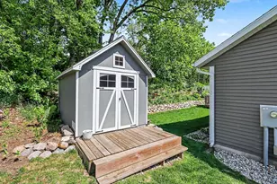 2006 Lake Ave, Muskegon, MI 49445 - Photo 21