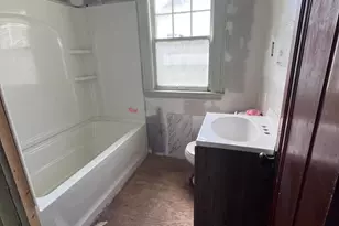 2642 Bow St, Jackson, MI 49203 - Photo 9