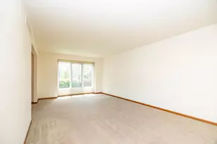2377 Duke Dr, Troy, MI 48085 - Photo 9