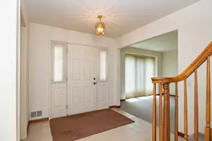 2377 Duke Dr, Troy, MI 48085 - Photo 7