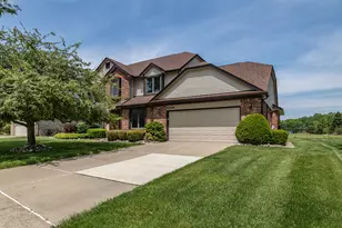 2377 Duke Dr, Troy, MI 48085 - Photo 3