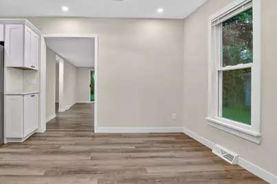 409 Oak Street, Three Oaks, MI 49128 - Photo 15