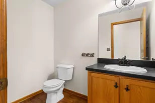 2956 Leslie Park Cir, Ann Arbor, MI 48105 - Photo 29