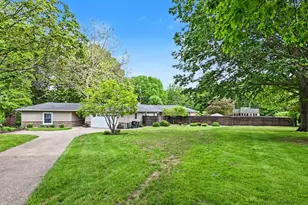 1086 Brunn Ave, Saint Joseph, MI 49085 - Photo 3