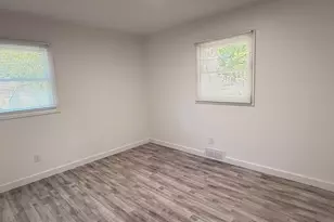 6145 N Dowling Ave, Westland, MI 48185 - Photo 11