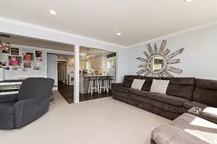 1210 N Eagle Lake Dr, Kalamazoo, MI 49009 - Photo 9
