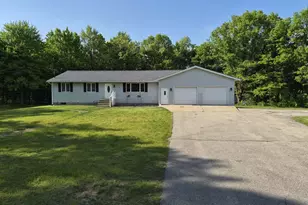 20200 W Lake Montcalm Rd, Howard City, MI 49329 - Photo 1