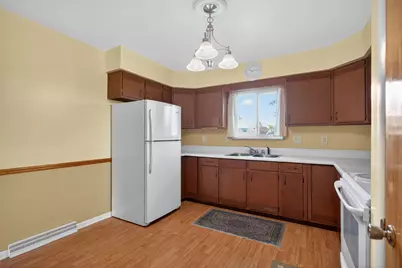 1653 Gary Paul Lane, Jackson, MI 49203 - Photo 7