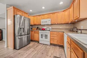 2114 Arbor Ct, Grand Rapids, MI 49534 - Photo 9