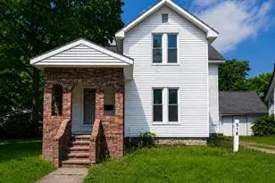 518 Walnut St, Three Rivers, MI 49093 - Photo 1