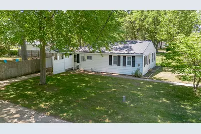 1341 E Summit Avenue, Norton Shores, MI 49444 - Photo 5