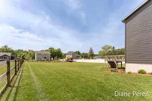 1624 Harding St, Holland, MI 49423 - Photo 37