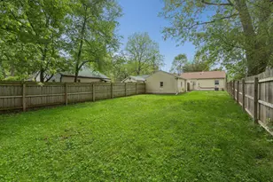 1602 Baker Dr, Kalamazoo, MI 49048 - Photo 17