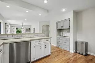 3300 30th St SW, Grandville, MI 49418 - Photo 9