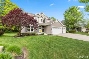 8479 Twin Lakes Dr, Jenison, MI 49428 - Photo 3
