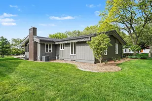 3925 Chamberlain Ave SE, Grand Rapids, MI 49508 - Photo 35
