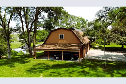 46968 Meadow Lane, Decatur, MI 49045 - Photo 3