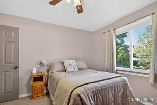 852 Diamond Ave NE, Grand Rapids, MI 49503 - Photo 19