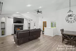 2006 Burton Knoll Ct SE, Grand Rapids, MI 49546 - Photo 13