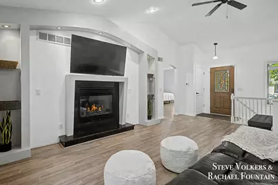 2006 Burton Knoll Court SE, Grand Rapids, MI 49546 - Photo 3