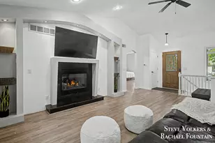 2006 Burton Knoll Ct SE, Grand Rapids, MI 49546 - Photo 3