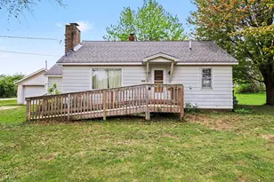 345 W Church Ave, Reed City, MI 49677 - Photo 1