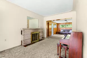 207 Snow Ave, Battle Creek, MI 49037 - Photo 5
